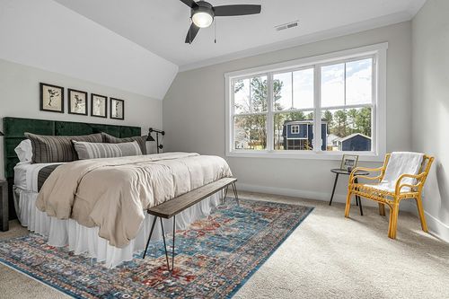 Area Rugs for Living Room: 9x12 Rug for Bedroom Machine Washable with Non Slip Backing Non Shedding, Boho Medallion Floral Large Carpet for Dining Room Nursery Home Office Blue/Red in Grey Traditional Bedroom with King Bed