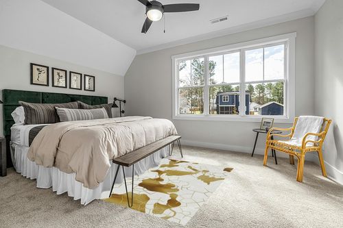 FINOREN Modern Area Rug,Geometric Soft Non-Slip Rug for Bedroom Living Room Hallway Dining Room Office Dorm Room,Washable Low Pile Floor Decor,Child Pet Friendly,Grey-Brown,5x7 Feet in Grey Traditional Bedroom with King Bed