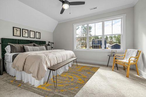 SAFAVIEH Porcello Collection Area Rug - 8'2" x 11', Light Grey & Yellow, Modern Abstract Design, Non-Shedding & Easy Care, Ideal for High Traffic Areas in Living Room, Bedroom (PRL7735C) in Grey Traditional Bedroom with King Bed