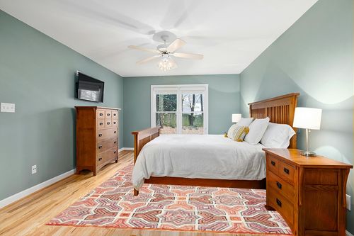 SAFAVIEH Aspen Collection Area Rug - 9' x 12', Pink & Orange, Handmade Boho Wool, Ideal for High Traffic Areas in Living Room, Bedroom (APN260U) in Teal and Orange Wood Bedroom