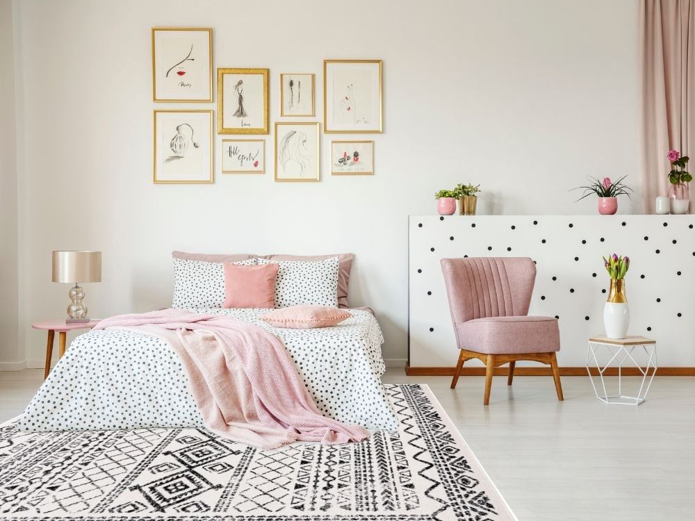 See Black And White Farmhouse Rugs In Your Room Safavieh Ivory/Black Bohemian Distressed Rectangular Area Rug in Bedroom