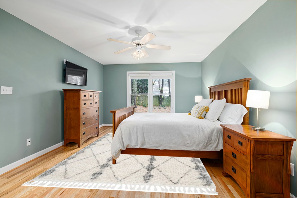 Rug ideas in Teal and Orange Wood Bedroom