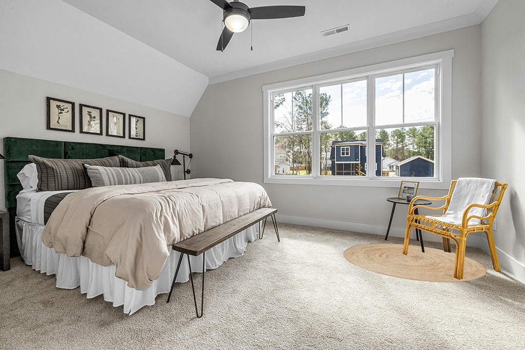 Round rug decorating ideas in Grey Traditional Bedroom with King Bed