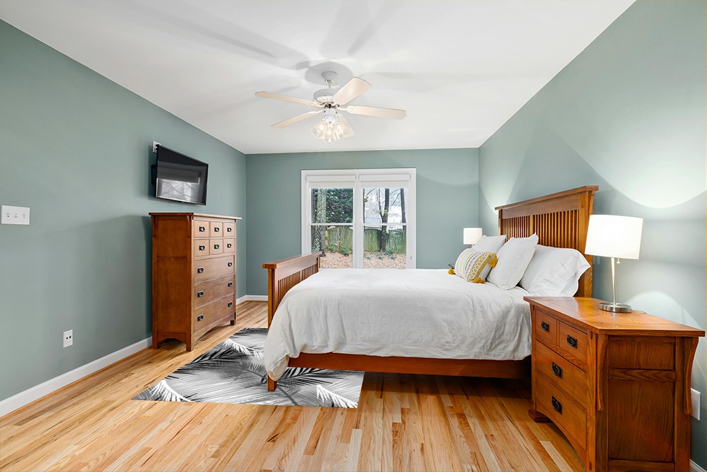 Rug ideas in Teal and Orange Wood Bedroom