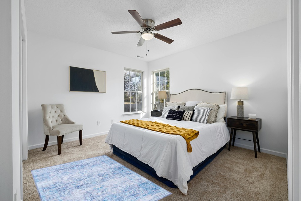 Small powder room rug ideas in White and Yellow Modern Bedroom