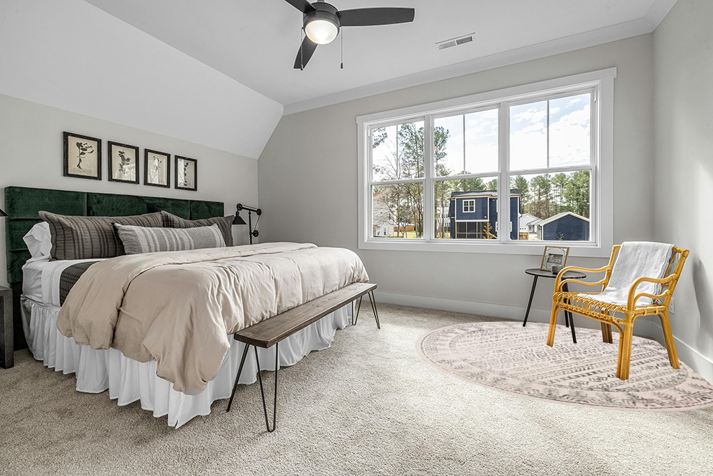 SAFAVIEH Tulum Collection 8' Round Ivory/Grey TUL271A Moroccan Boho Distressed Non-Shedding Entryway Foyer Living Room Bedroom Kitchen Area Rug in Grey Traditional Bedroom with King Bed