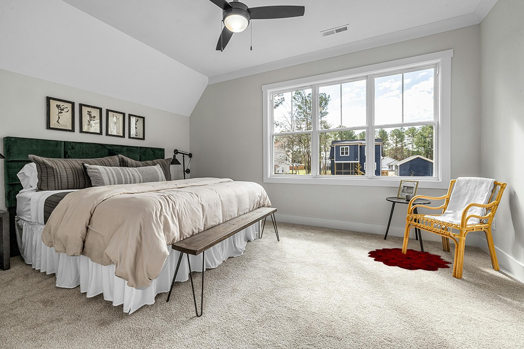 Round rug decorating ideas in Grey Traditional Bedroom with King Bed