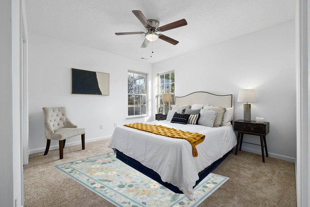 Loloi Rifle Paper Co. x Cotswolds Sky 5'-0" x 7'-6" Area Rug in White and Yellow Modern Bedroom