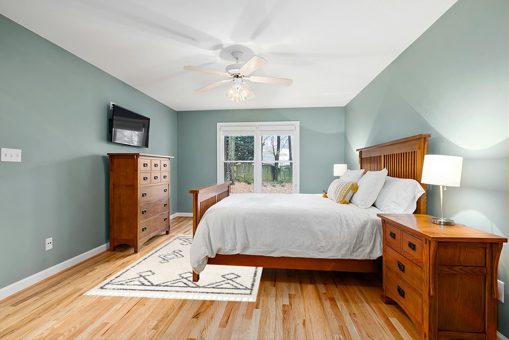 Sheepskin rug bedroom ideas in Teal and Orange Wood Bedroom