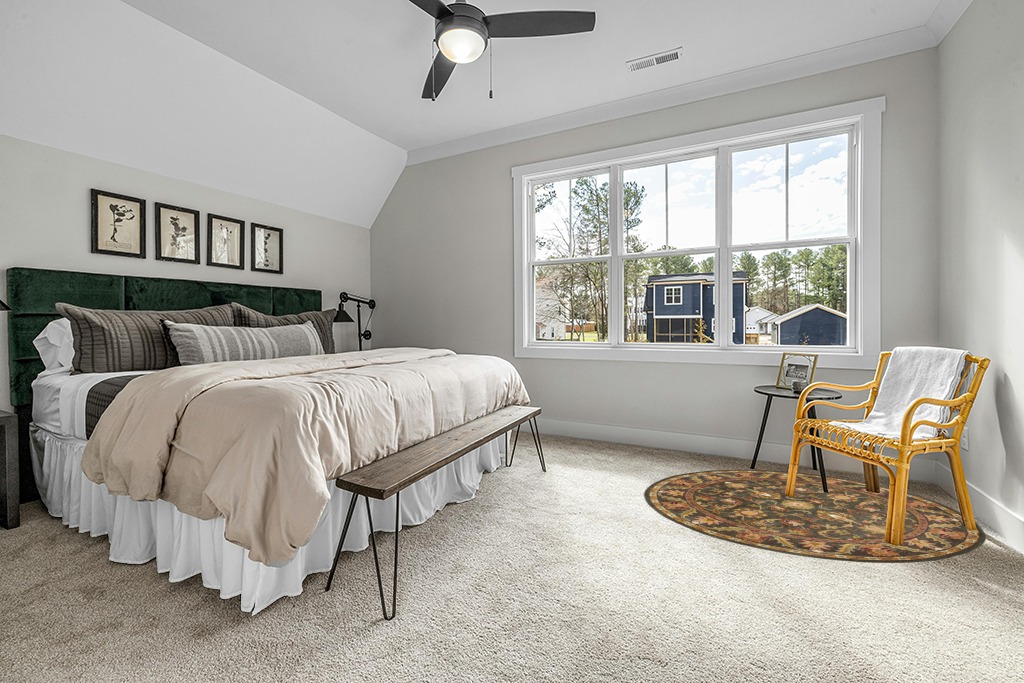 Round rug decorating ideas in Grey Traditional Bedroom with King Bed