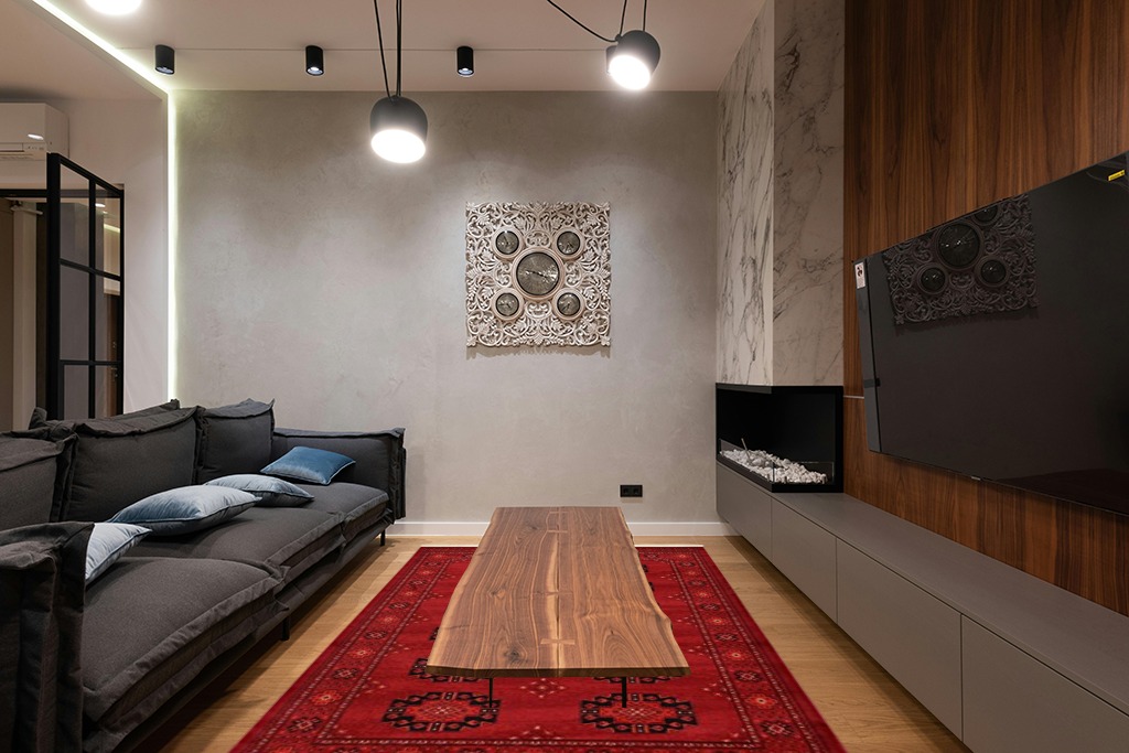 Unique Loom Tekke Collection Over-Dyed Saturated Traditional Torkaman Area Rug, 6 ft 0 in x 9 ft 0 in, Red/Black in Dark Wood Living Room with Black Couch