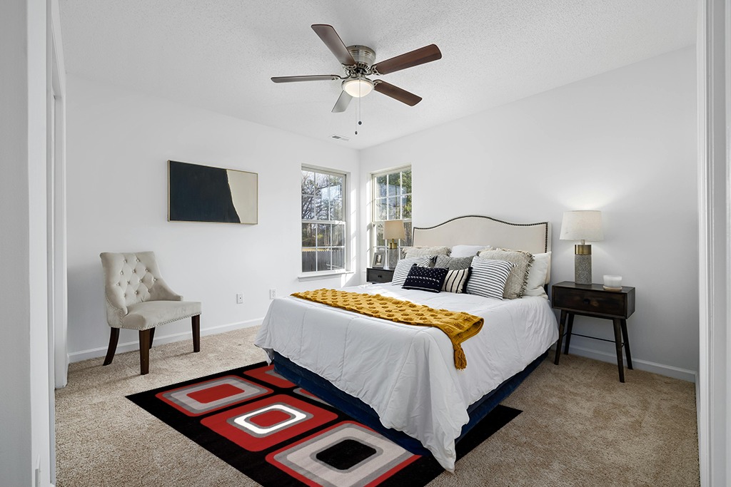 United Weavers Dallas Spaces Accent Rug in White and Yellow Modern Bedroom