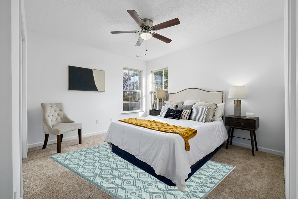 Green rug ideas in White and Yellow Modern Bedroom