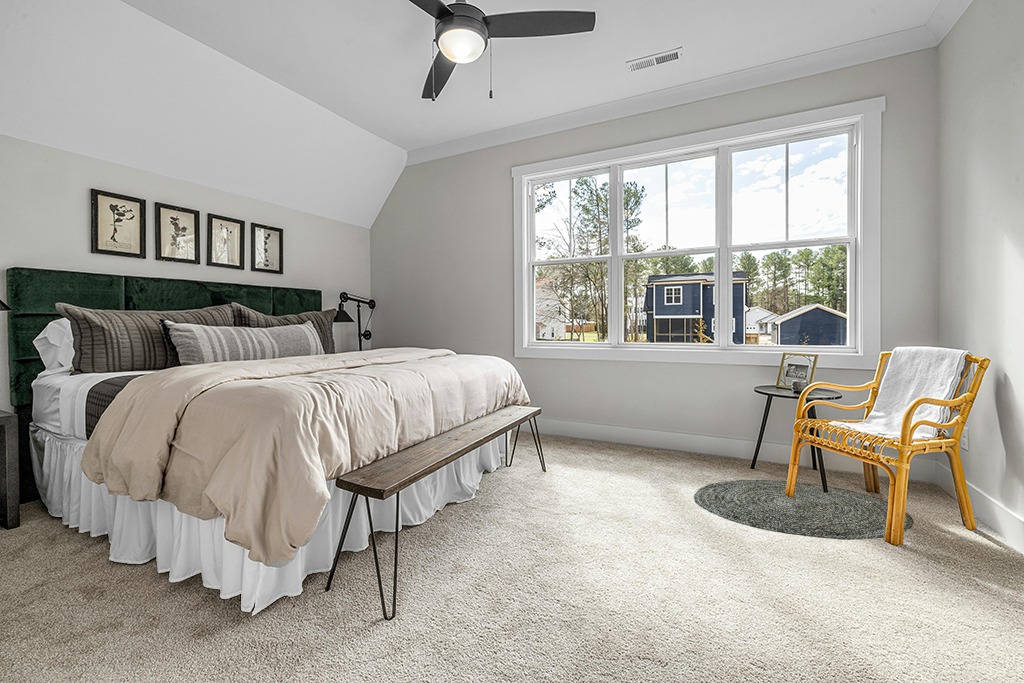Round rug decorating ideas in Grey Traditional Bedroom with King Bed