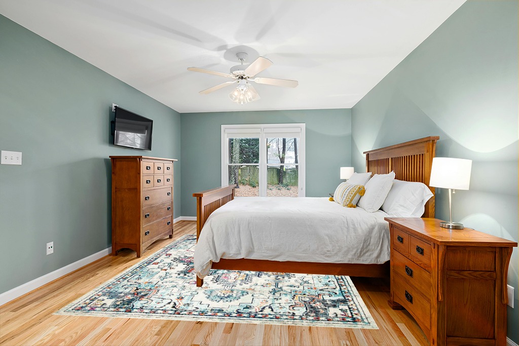 Large bedroom rug ideas in Teal and Orange Wood Bedroom
