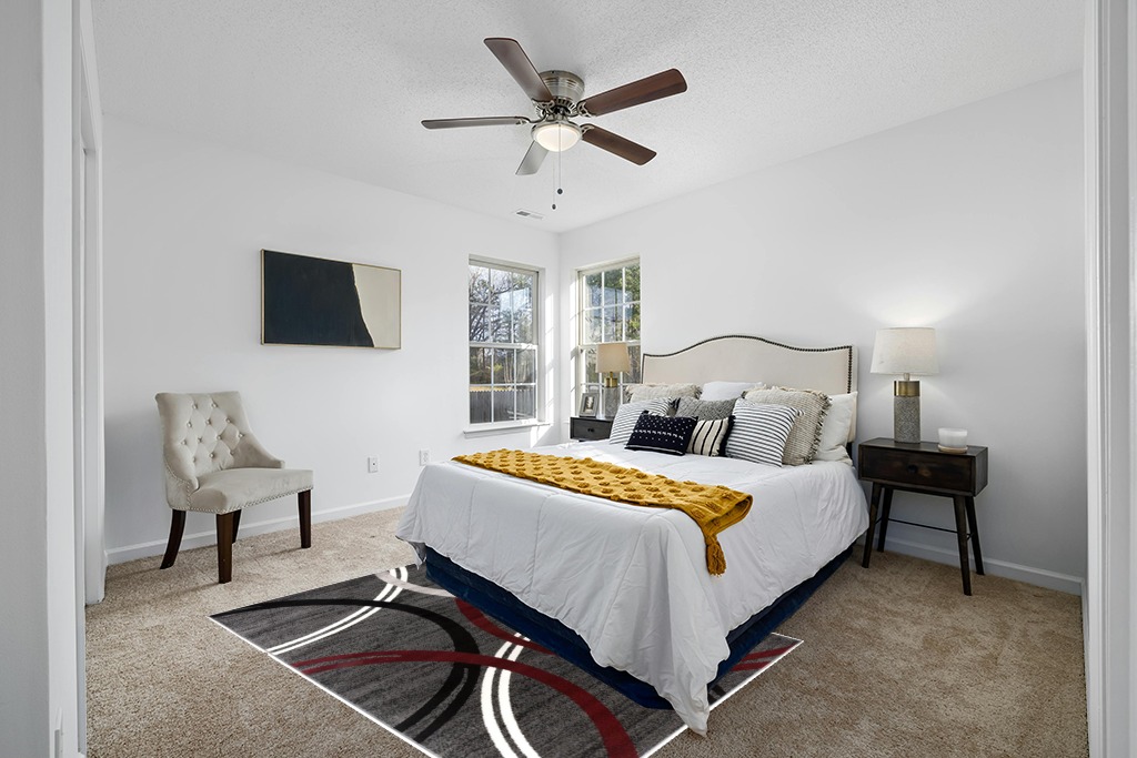 Rugshop Modern Wavy Circles Design Area Rug 5' 3" x 7' 3" Red in White and Yellow Modern Bedroom