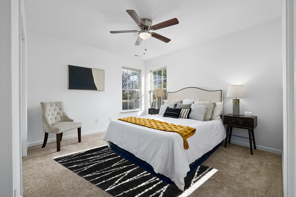 Abrahams Geometric Black/White Area Rug Hashtag Home Rug Size: Rectangle 5'3" x 8' in White and Yellow Modern Bedroom